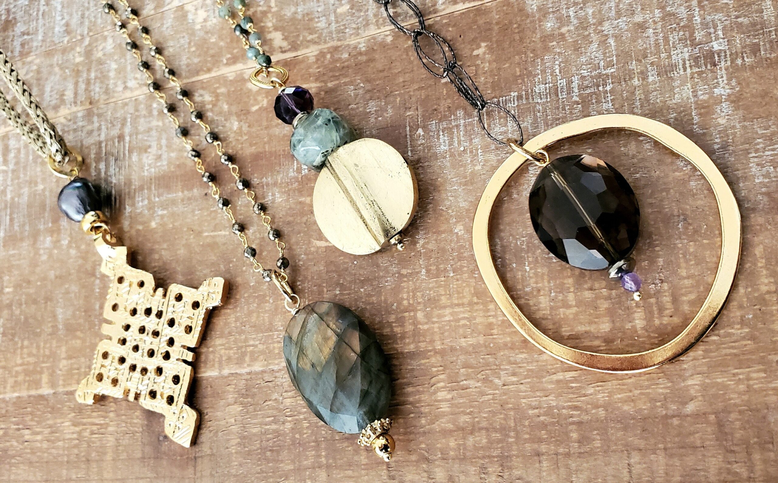 collares largos shiori